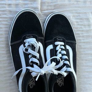Womens VANS size 8 "Off the Wall" sneakers